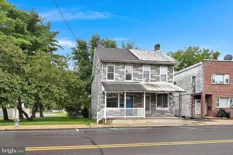 3964 Penn Ave, Sinking Spring, PA 19608