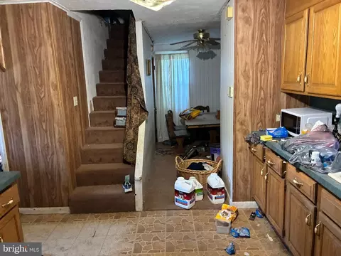 Entry Way - 1970 Cedar Top Rd, Reading, PA 19607 photo 1 of 3