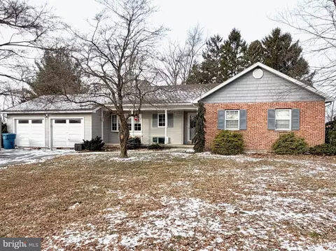340 Molasses Hill Rd, Bernville, PA 19506