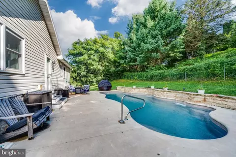 Exterior - 60 Sage Dr, Reading, PA 19608 photo 8 of 15