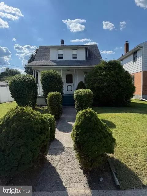 608 W Wyomissing Blvd, West Lawn, PA 19609
