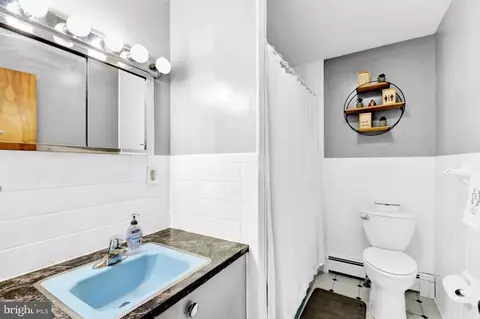 Bath - 4621 Hillside Rd, Reading, PA 19606 photo 3 of 3