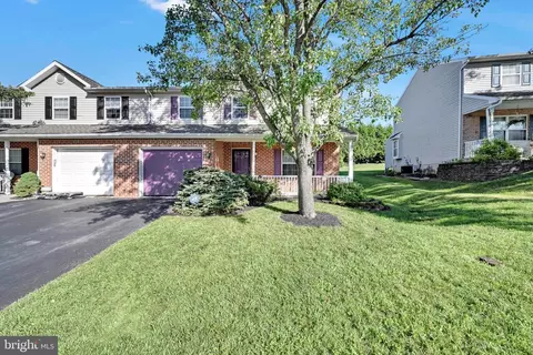 1002 Georgetown Dr, Reading, PA 19605