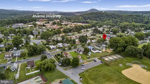View/Area - 1131 Broadway Blvd, Reading, PA 19607 photo 3 of 3