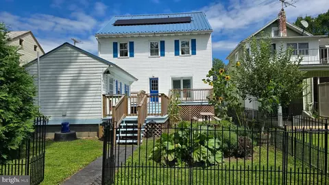 120 N Main St, Bernville, PA 19506