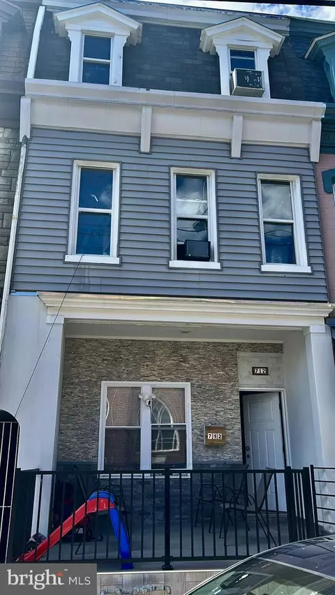 712 N 10th St, Reading, PA 19604