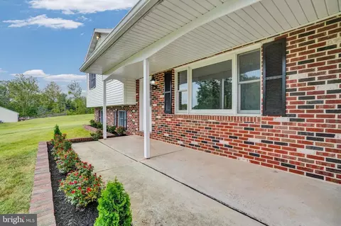 125 Rugby Rd, Birdsboro, PA 19508