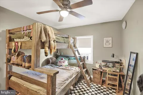 Bedroom - 524 Pershing Blvd, Reading, PA 19607 photo 2 of 2