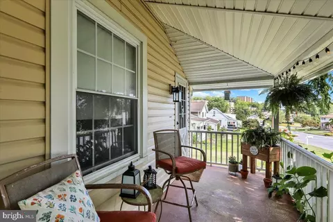 Exterior - 524 Pershing Blvd, Reading, PA 19607 photo 5 of 9