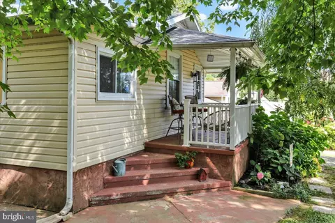 Exterior - 524 Pershing Blvd, Reading, PA 19607 photo 4 of 9