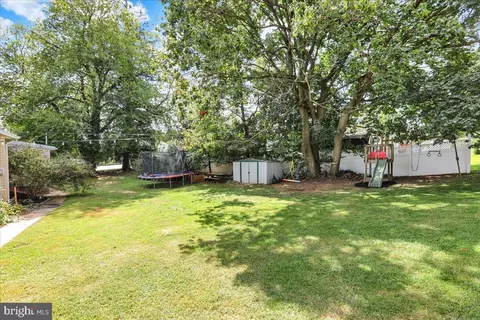 Exterior - 524 Pershing Blvd, Reading, PA 19607 photo 6 of 9