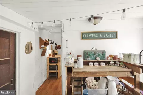 Entry Way - 524 Pershing Blvd, Reading, PA 19607 photo 6 of 6