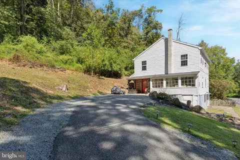 1714 Golf Course Rd, Birdsboro, PA 19508