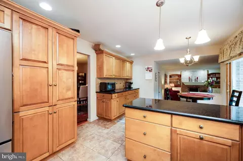 15 Nassau Cir, Reading, PA 19607 photo 13