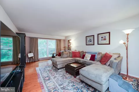 15 Nassau Cir, Reading, PA 19607 photo 8