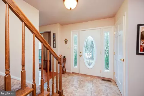 15 Nassau Cir, Reading, PA 19607 photo 5