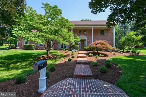 1 Vireo Dr, Wyomissing, PA 19610
