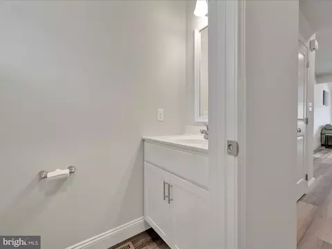 Entry Way - 108 Staplehill Ct, Sinking Spring, PA 19608 photo 3 of 4