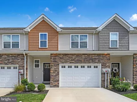 108 Staplehill Ct, Sinking Spring, PA 19608