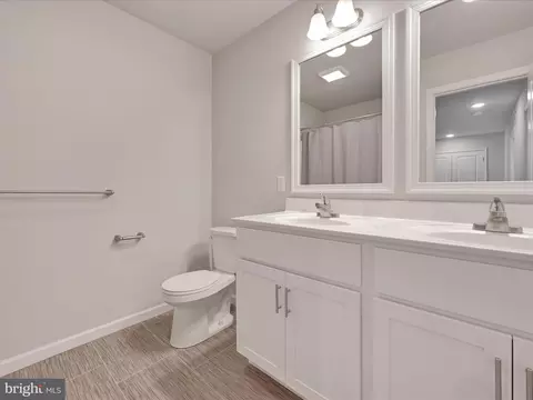 Bath - 108 Staplehill Ct, Sinking Spring, PA 19608 photo 2 of 2