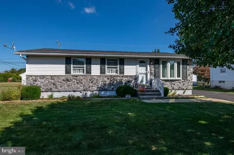 29 Maywood Ave, Reading, PA 19608