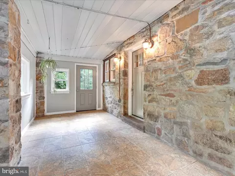 4 Ash Ln, Oley, PA 19547 photo 5
