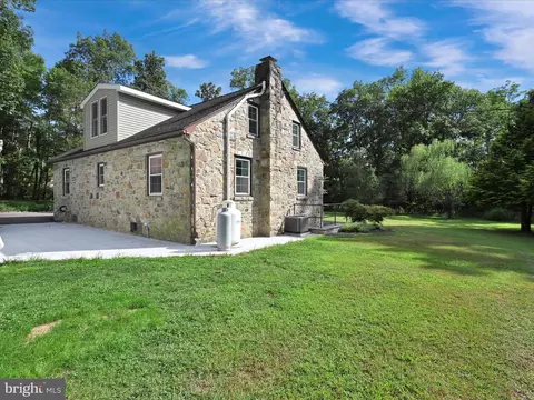 4 Ash Ln, Oley, PA 19547 photo 32