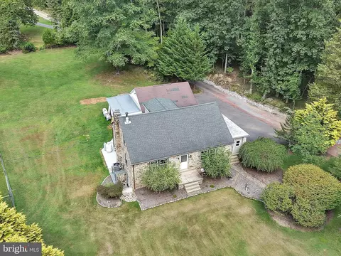 4 Ash Ln, Oley, PA 19547 photo 35