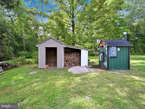 4 Ash Ln, Oley, PA 19547 photo 30