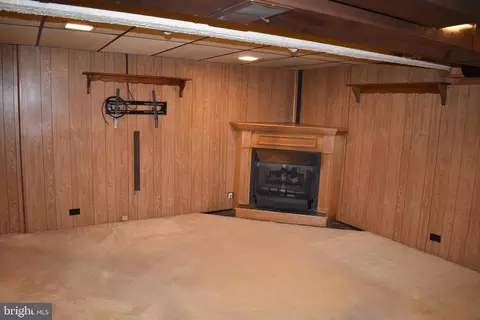 Living - 409 Walnut St, West Reading, PA 19611 photo 2 of 2