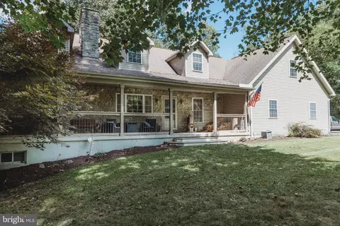 1395 Woodside Ave, Alburtis, PA 18011