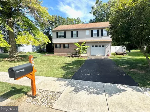 232 Longleaf Dr, Blandon, PA 19510