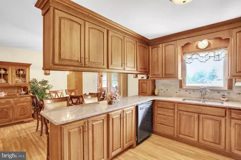 Kitchen - 130 Dries Rd, Reading, PA 19605 photo 3 of 4