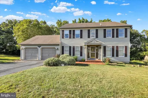 Exterior - 3105 Daniel Dr, Reading, PA 19608 photo 2 of 12
