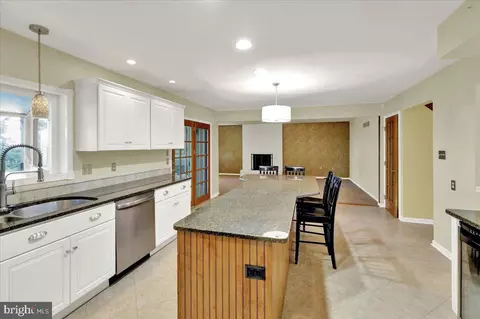 Kitchen - 3105 Daniel Dr, Reading, PA 19608 photo 6 of 6