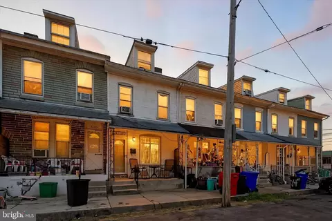 408 Hazel St, Reading, PA 19611