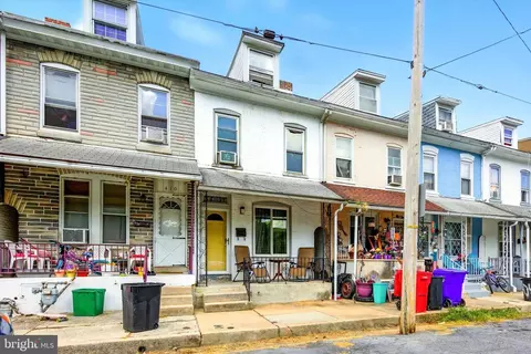 Exterior - 408 Hazel St, Reading, PA 19611 photo 3 of 4