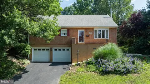 97 Wyomissing Hills Blvd, Reading, PA 19609