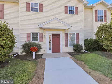 19 Christine Dr, Reading, PA 19606