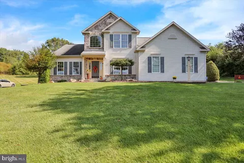 199 Point Rd, Wernersville, PA 19565