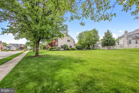 2909 Duffield Ln, Sinking Spring, PA 19608 photo 5
