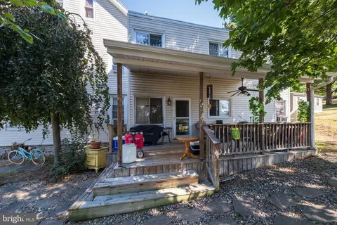 Exterior - 2803 Kutztown Rd, Reading, PA 19605 photo 7 of 7