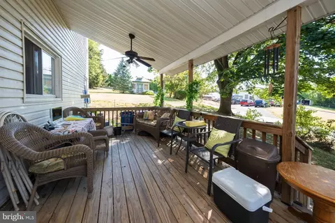 Exterior - 2803 Kutztown Rd, Reading, PA 19605 photo 6 of 7