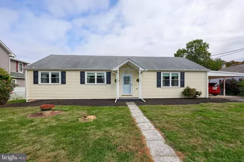 41 Grandview Ave, Wernersville, PA 19565