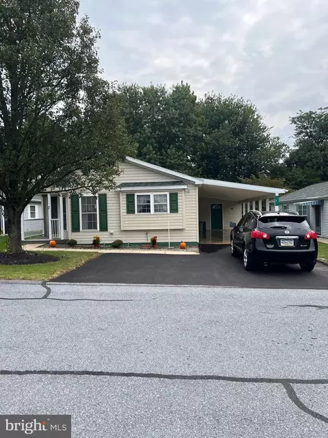 7 Westview Ter, Womelsdorf, PA 19567