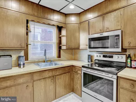 Kitchen - 206 N Miller St, Reading, PA 19607 photo 2 of 3