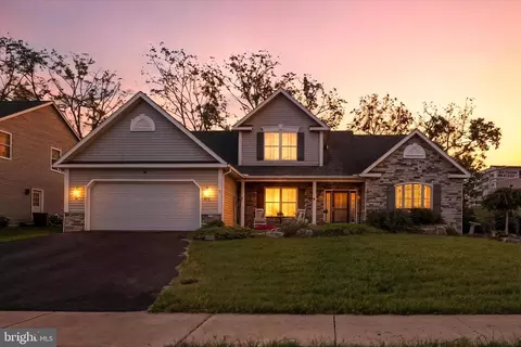 3 Stella Dr, Reading, PA 19608