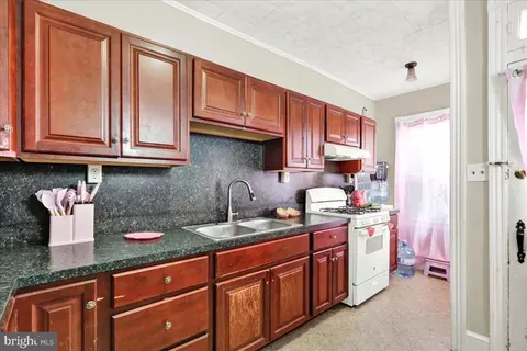 Kitchen - 536 Pike St, Reading, PA 19601 photo 1 of 2