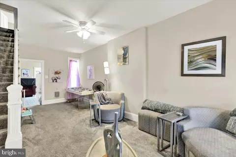 Entry Way - 536 Pike St, Reading, PA 19601 photo 1 of 3