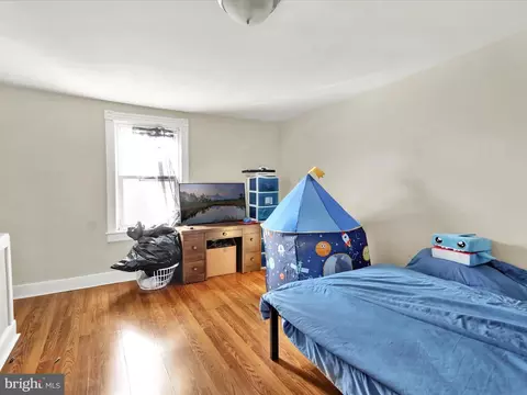 Bedroom - 536 Pike St, Reading, PA 19601 photo 6 of 8